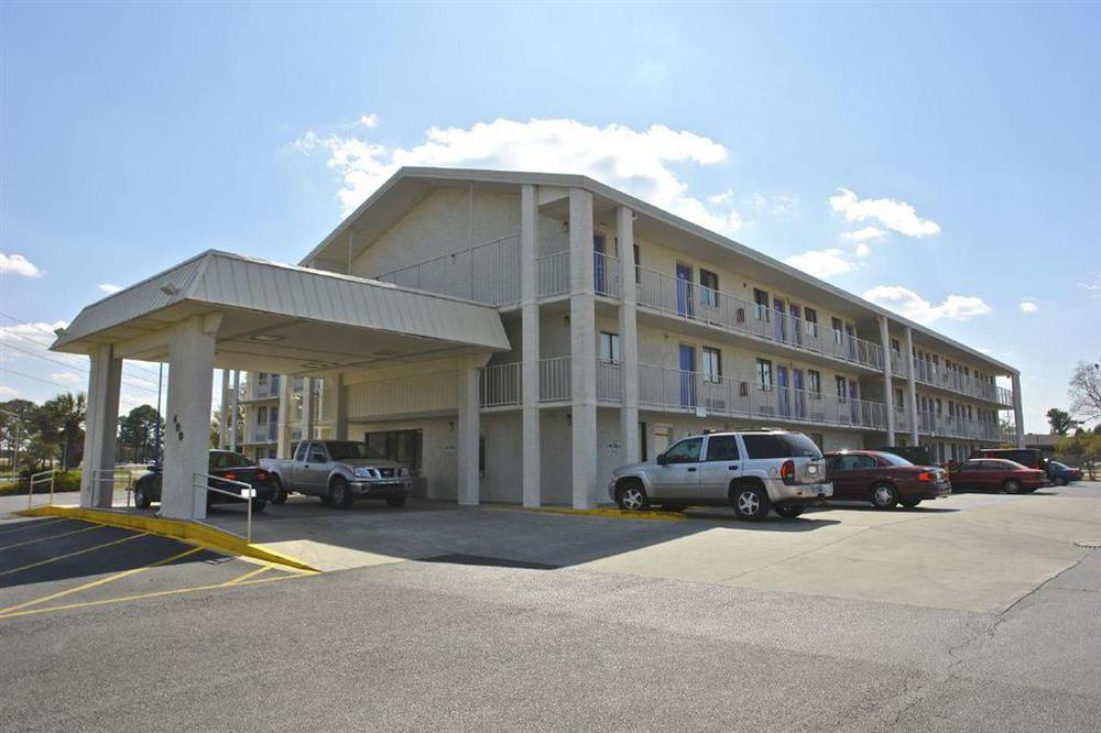Oyo Hotel Mobile, Al I-65 At Airport Blvd Amenities photo
